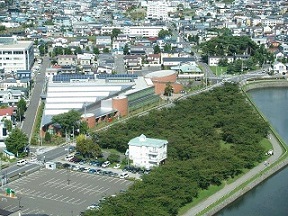 図書館全景