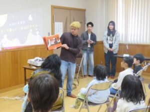 【開催しました】地区図書室活性化事業「おばけ図書館」を開催しました